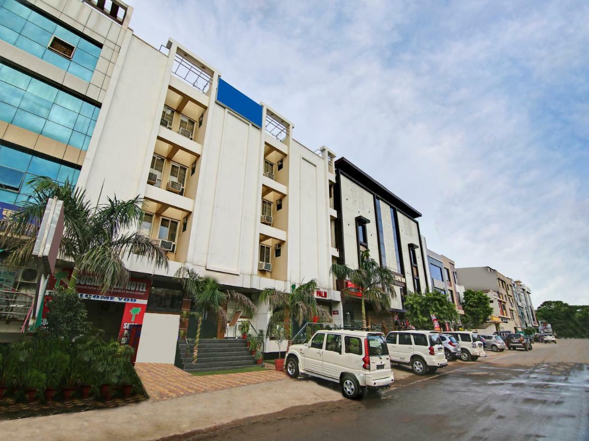 Capital O 32619 Hotel Sugar Palm グワーリヤル エクステリア 写真