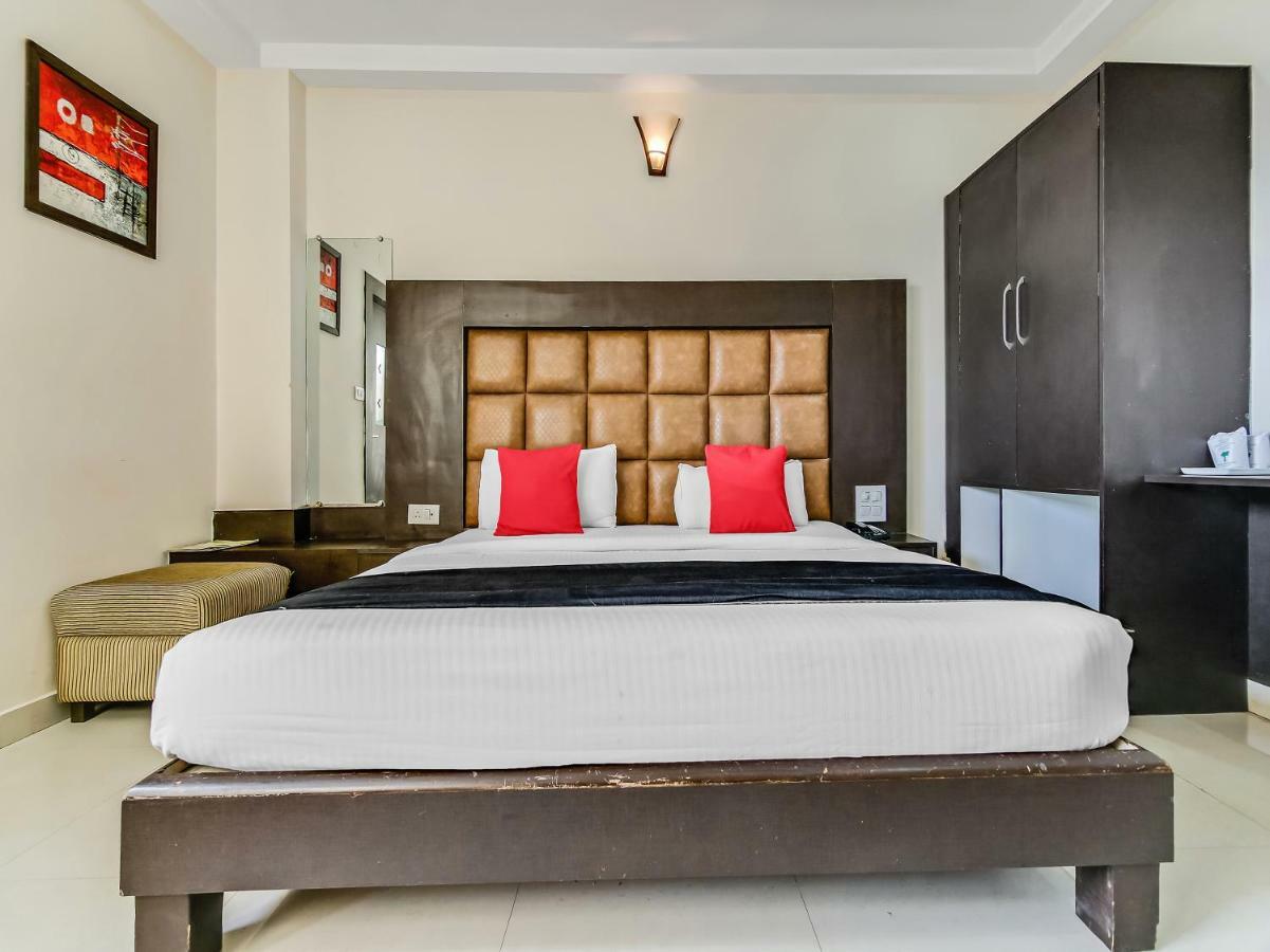 Capital O 32619 Hotel Sugar Palm グワーリヤル エクステリア 写真