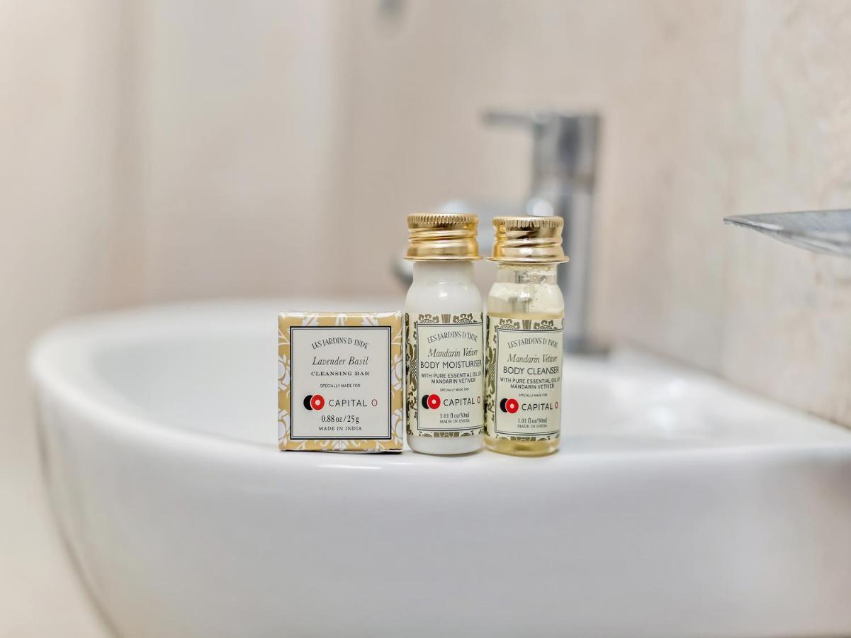 Capital O 32619 Hotel Sugar Palm グワーリヤル エクステリア 写真