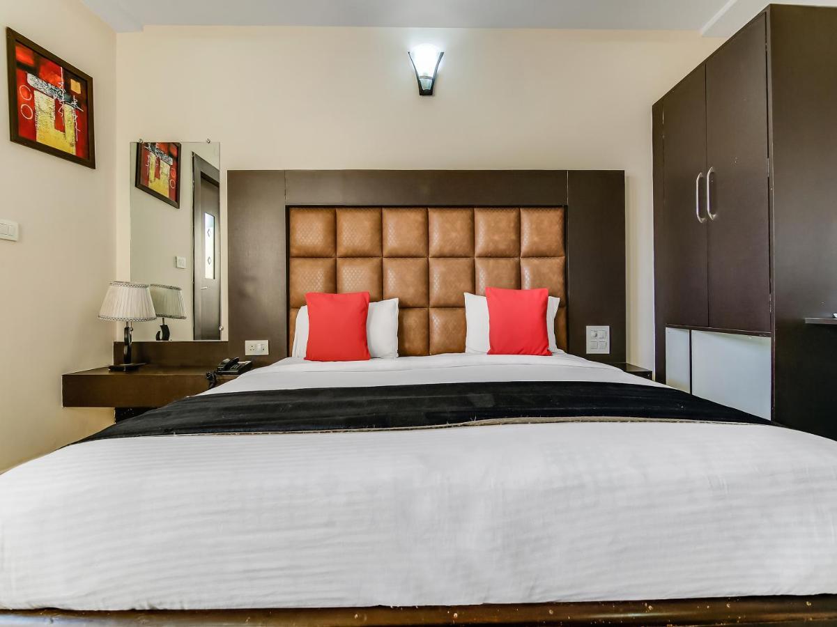 Capital O 32619 Hotel Sugar Palm グワーリヤル エクステリア 写真